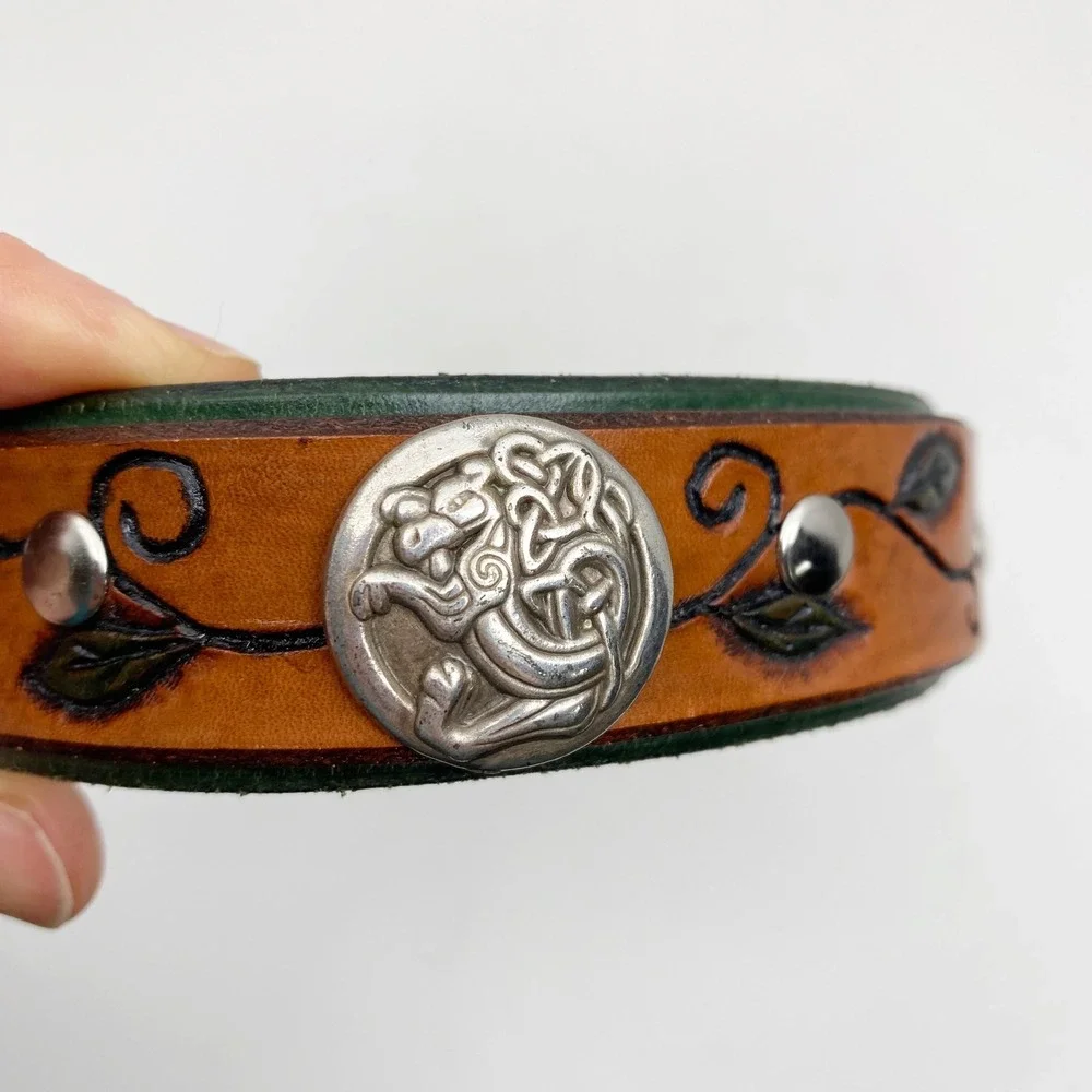 Tooled Leather Celtic Dog Medallion Dog Collar Tan‎ Green Silver